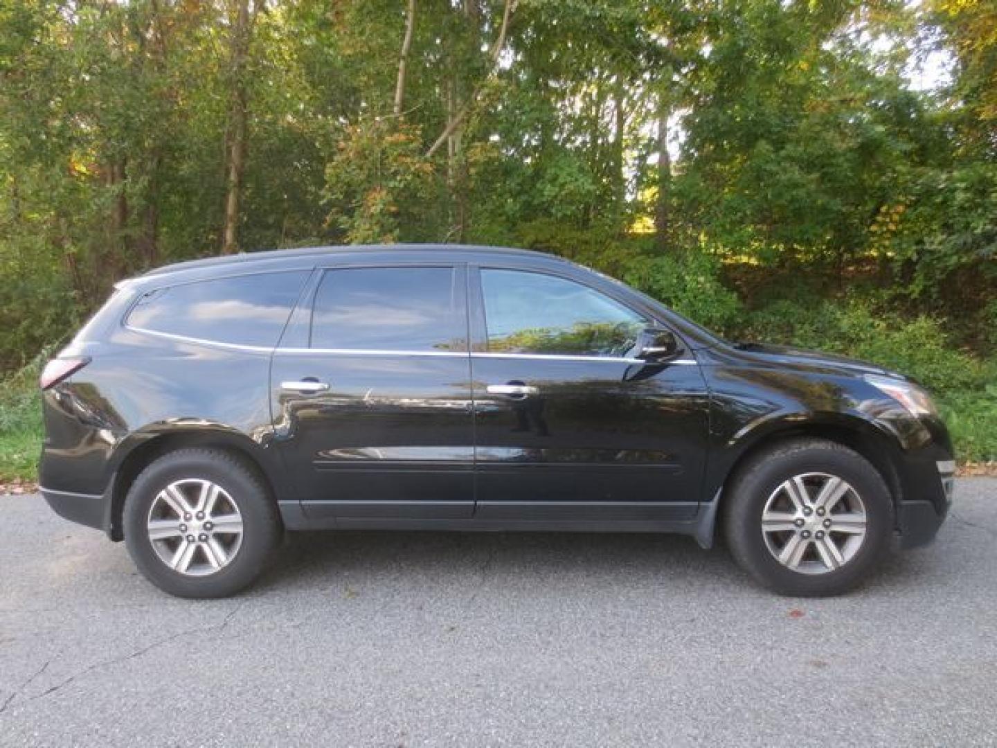 2017 Black /Black Chevrolet Traverse LT (1GNKVGKD8HJ) with an 3.6L V6 engine, 6A transmission, located at 270 US Route 6, Mahopac, NY, 10541, (845) 621-0895, 41.349022, -73.755280 - Photo#12