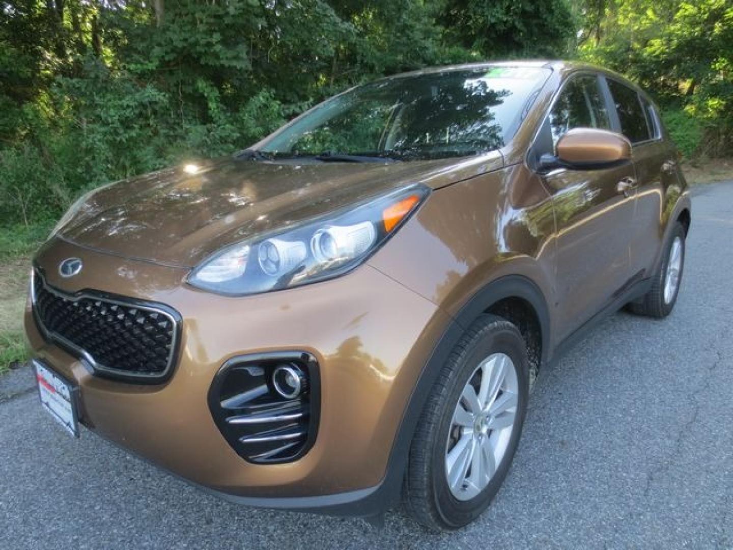 2017 Tan /Black Kia Sportage LX AWD (KNDPMCAC4H7) with an 2.4L V6 DOHC 24V engine, 6A transmission, located at 270 US Route 6, Mahopac, NY, 10541, (845) 621-0895, 41.349022, -73.755280 - Photo#0