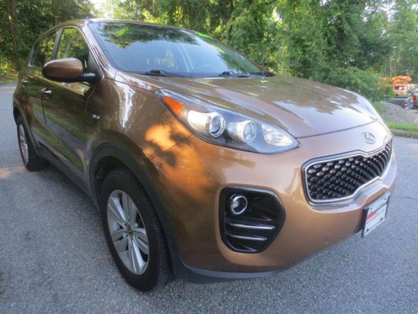 2017 Tan /Black Kia Sportage LX AWD (KNDPMCAC4H7) with an 2.4L V6 DOHC 24V engine, 6A transmission, located at 270 US Route 6, Mahopac, NY, 10541, (845) 621-0895, 41.349022, -73.755280 - Photo#1