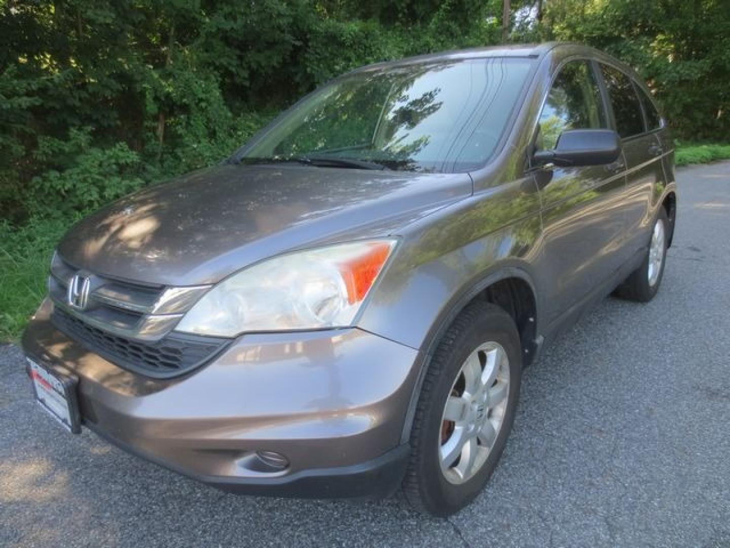 2011 Brown /Tan Honda CR-V SE (5J6RE4H44BL) with an 2.4L L4 DOHC 16V engine, 5-Speed Automatic transmission, located at 270 US Route 6, Mahopac, NY, 10541, (845) 621-0895, 41.349022, -73.755280 - Photo#0