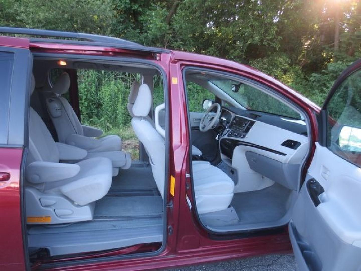 2012 Red /Gray Toyota Sienna LE (5TDKK3DC3CS) with an 3.5L v6 engine, Automatic transmission, located at 270 US Route 6, Mahopac, NY, 10541, (845) 621-0895, 41.349022, -73.755280 - Photo#10