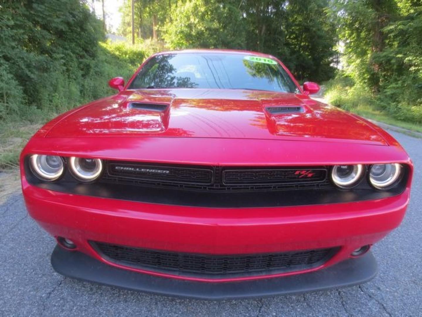 2016 Red /Black Dodge Challenger R/T SCAT PACK (2C3CDZFJ6GH) with an 6.4liter V8 OHV engine, Automatic 8speed transmission, located at 270 US Route 6, Mahopac, NY, 10541, (845) 621-0895, 41.349022, -73.755280 - Photo#2