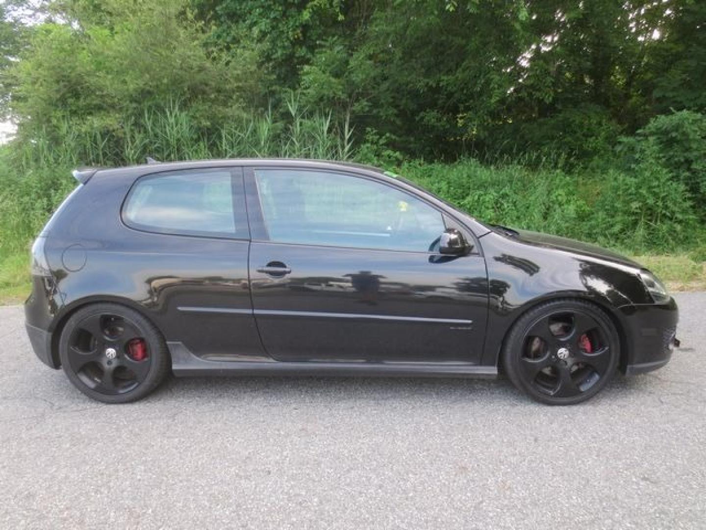 2009 Black /Black Volkswagen GTI (WVWED71K99W) with an 2.0 liter 4cyl turbo engine, 6-Speed manual transmission, located at 270 US Route 6, Mahopac, NY, 10541, (845) 621-0895, 41.349022, -73.755280 - Photo#8