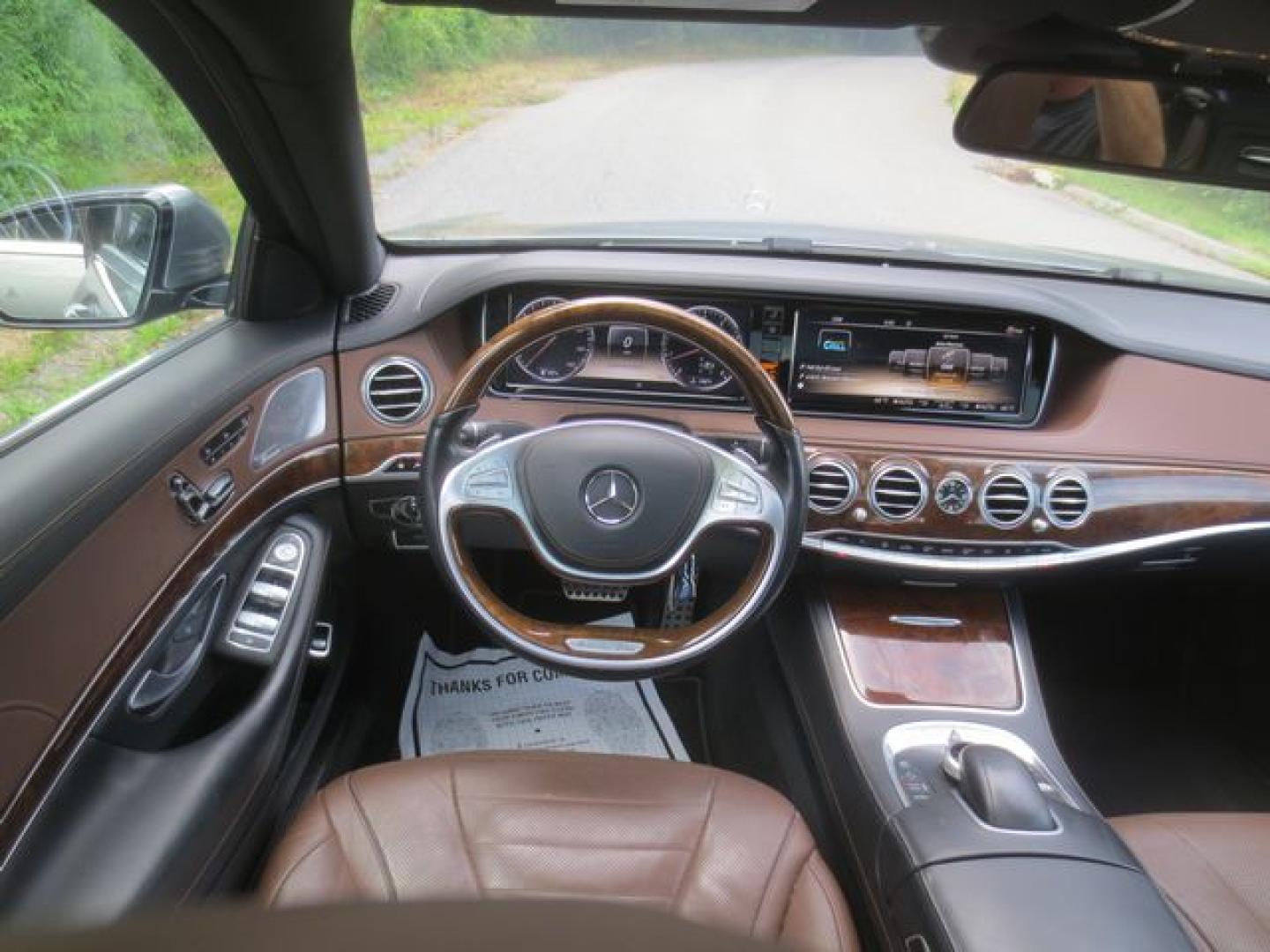 2014 Gray /Saddle Mercedes-Benz S-Class S550 4MATIC (WDDUG8FB6EA) with an 4.7L V8 DOHC 24V engine, 7-Speed Automatic transmission, located at 270 US Route 6, Mahopac, NY, 10541, (845) 621-0895, 41.349022, -73.755280 - Photo#8