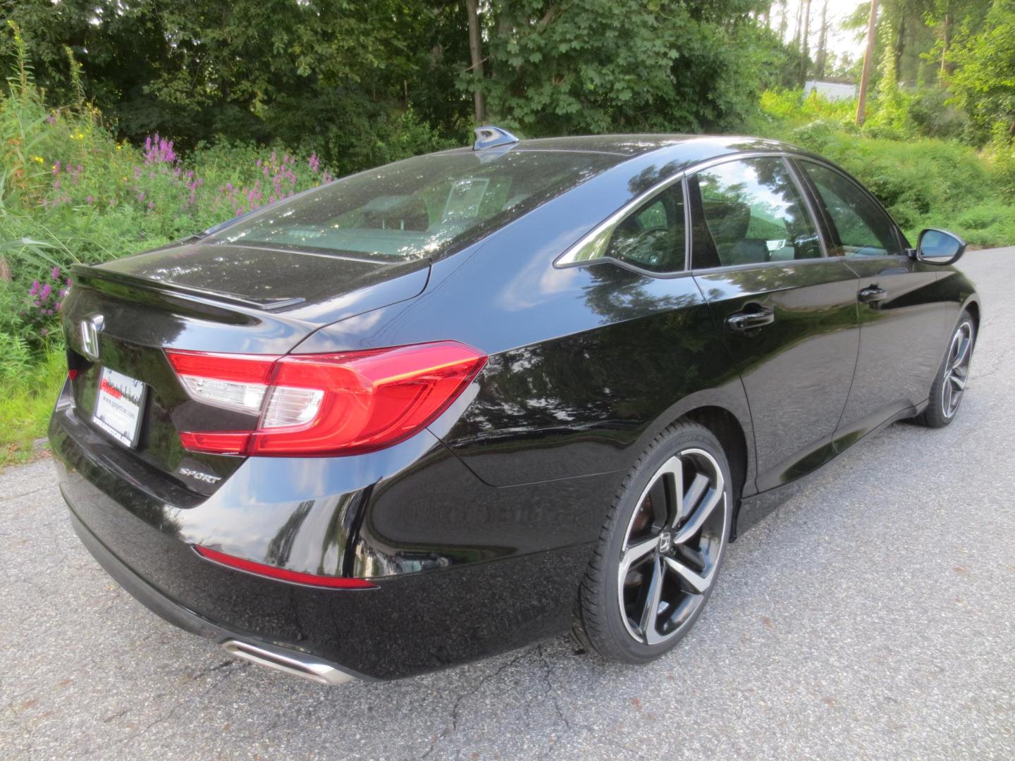 2018 /Black Honda Accord Sport (1HGCV1F38JA) with an 1.5L L4 DOHC 16V engine, Automatic transmission, located at 270 US Route 6, Mahopac, NY, 10541, (845) 621-0895, 41.349022, -73.755280 - Photo#3