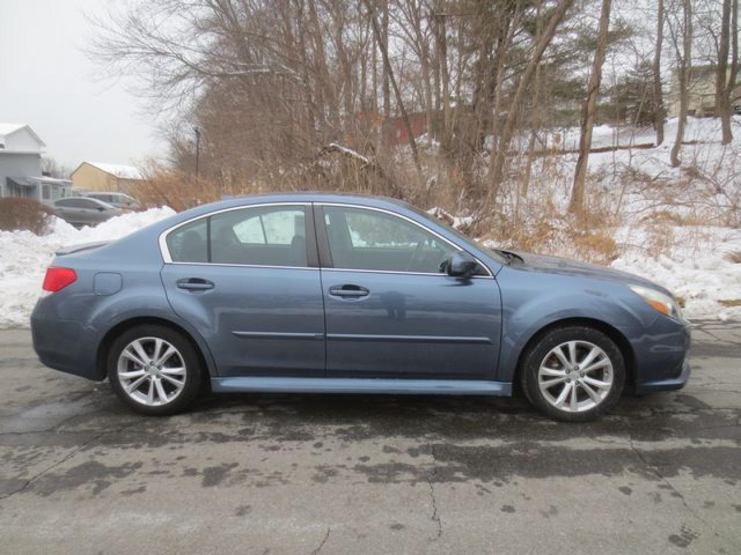 2013 /Black Subaru Legacy 3.6R Limited (4S3BMDK69D2) with an 3.6L H6 DOHC 24V engine, Automatic transmission, located at 270 US Route 6, Mahopac, NY, 10541, (845) 621-0895, 41.349022, -73.755280 - Photo#9