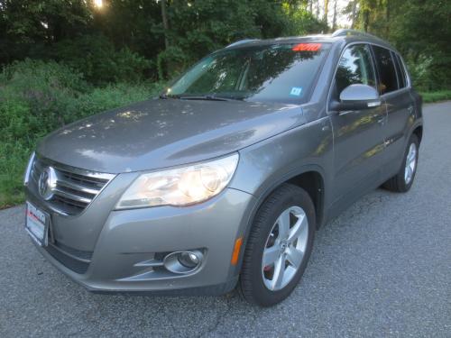 2010 Volkswagen Tiguan SE 4Motion