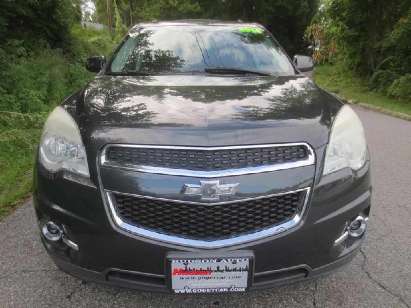 2014 Gray /Black Chevrolet Equinox 2LT (2GNFLGEK6E6) with an 2.4L L4 DOHC 16V FFV engine, 6-Speed Automatic transmission, located at 270 US Route 6, Mahopac, NY, 10541, (845) 621-0895, 41.349022, -73.755280 - Photo#2