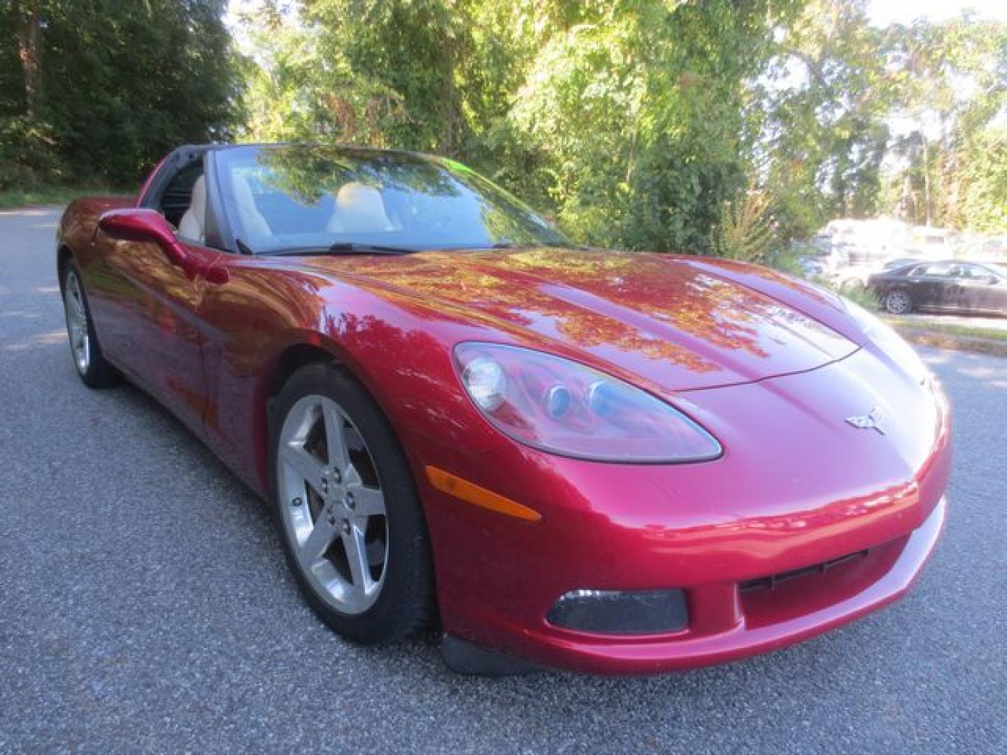 2005 Red /Beige Chevrolet Corvette Coupe (1G1YY24U155) with an 6.0L V8 OHV 16V engine, 6-SPEED MANUAL transmission, located at 270 US Route 6, Mahopac, NY, 10541, (845) 621-0895, 41.349022, -73.755280 - Photo#2