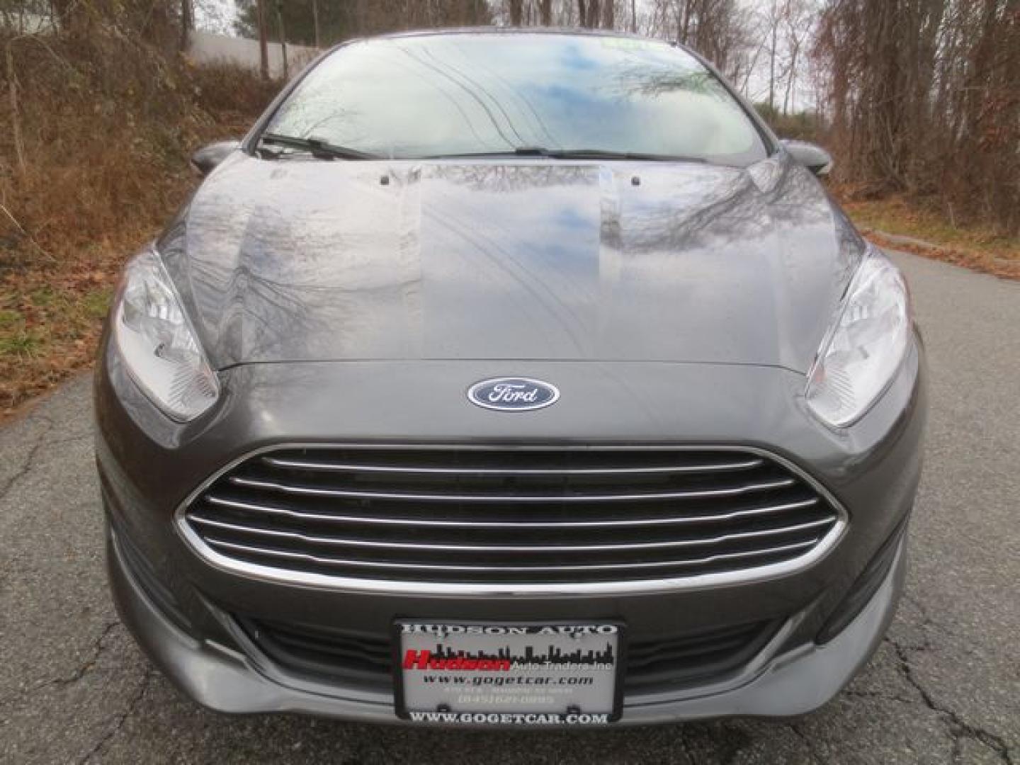 2016 Gray /Black Ford Fiesta SE (3FADP4BJ0GM) with an 1.6L L4 DOHC 16V engine, located at 270 US Route 6, Mahopac, NY, 10541, (845) 621-0895, 41.349022, -73.755280 - Photo#2