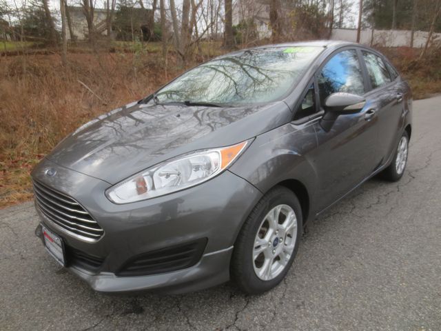 photo of 2016 Ford Fiesta SE Sedan