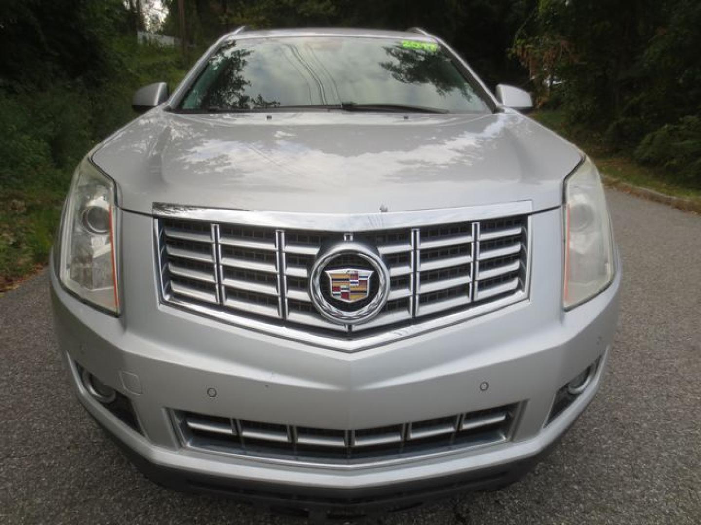 2016 Silver /Black Cadillac SRX Performance Collection (3GYFNCE32GS) with an 3.6L V6 DOHC 24V FFV engine, Automatic transmission, located at 270 US Route 6, Mahopac, NY, 10541, (845) 621-0895, 41.349022, -73.755280 - Photo#2