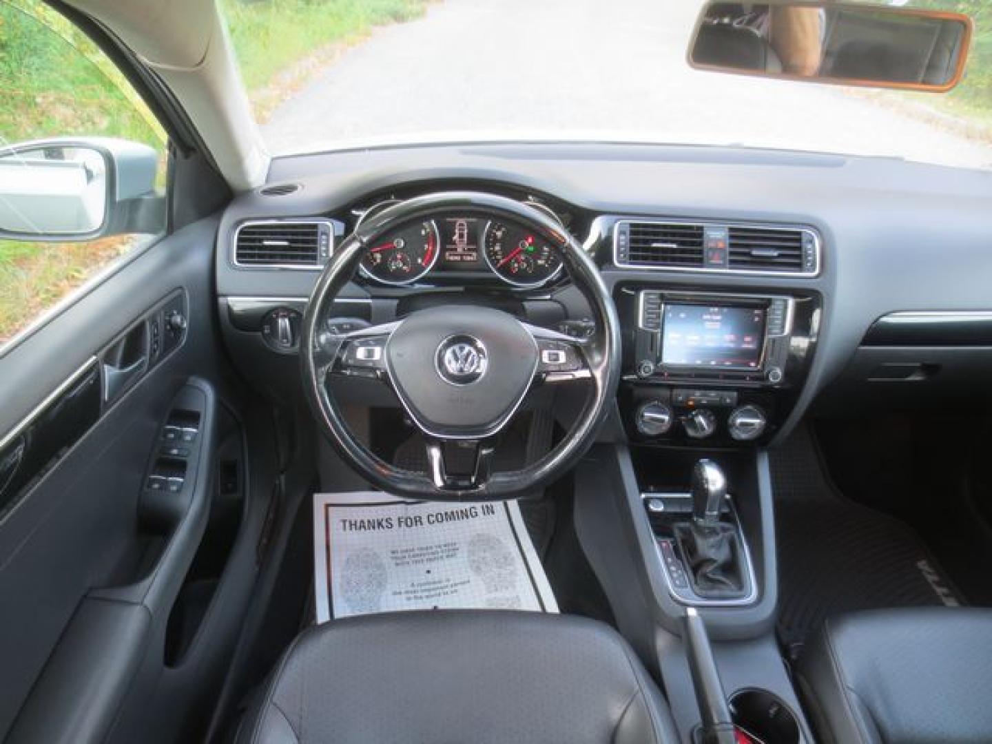 2016 Silver /Black Volkswagen Jetta SEL (3VWL17AJXGM) with an 1.8L L4 DOHC 20V engine, Automatic transmission, located at 270 US Route 6, Mahopac, NY, 10541, (845) 621-0895, 41.349022, -73.755280 - Photo#8