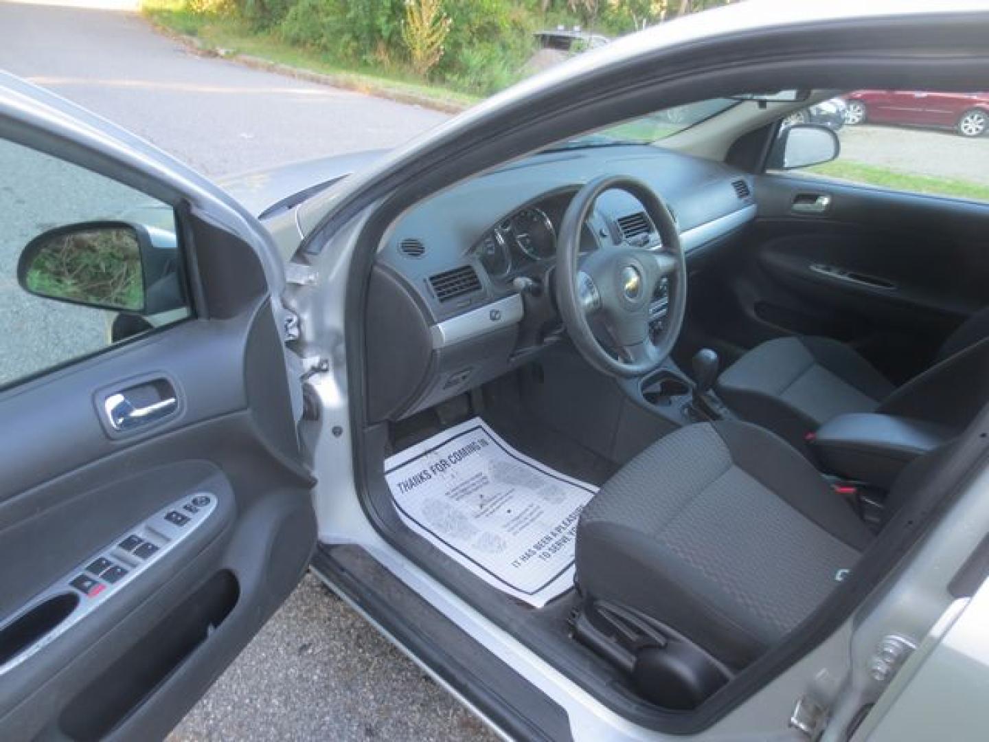 2010 Silver /Gray Chevrolet Cobalt LT1 Sedan (1G1AD5F51A7) with an 2.2L L4 DOHC 16V engine, 4-Speed Automatic transmission, located at 270 US Route 6, Mahopac, NY, 10541, (845) 621-0895, 41.349022, -73.755280 - Photo#6