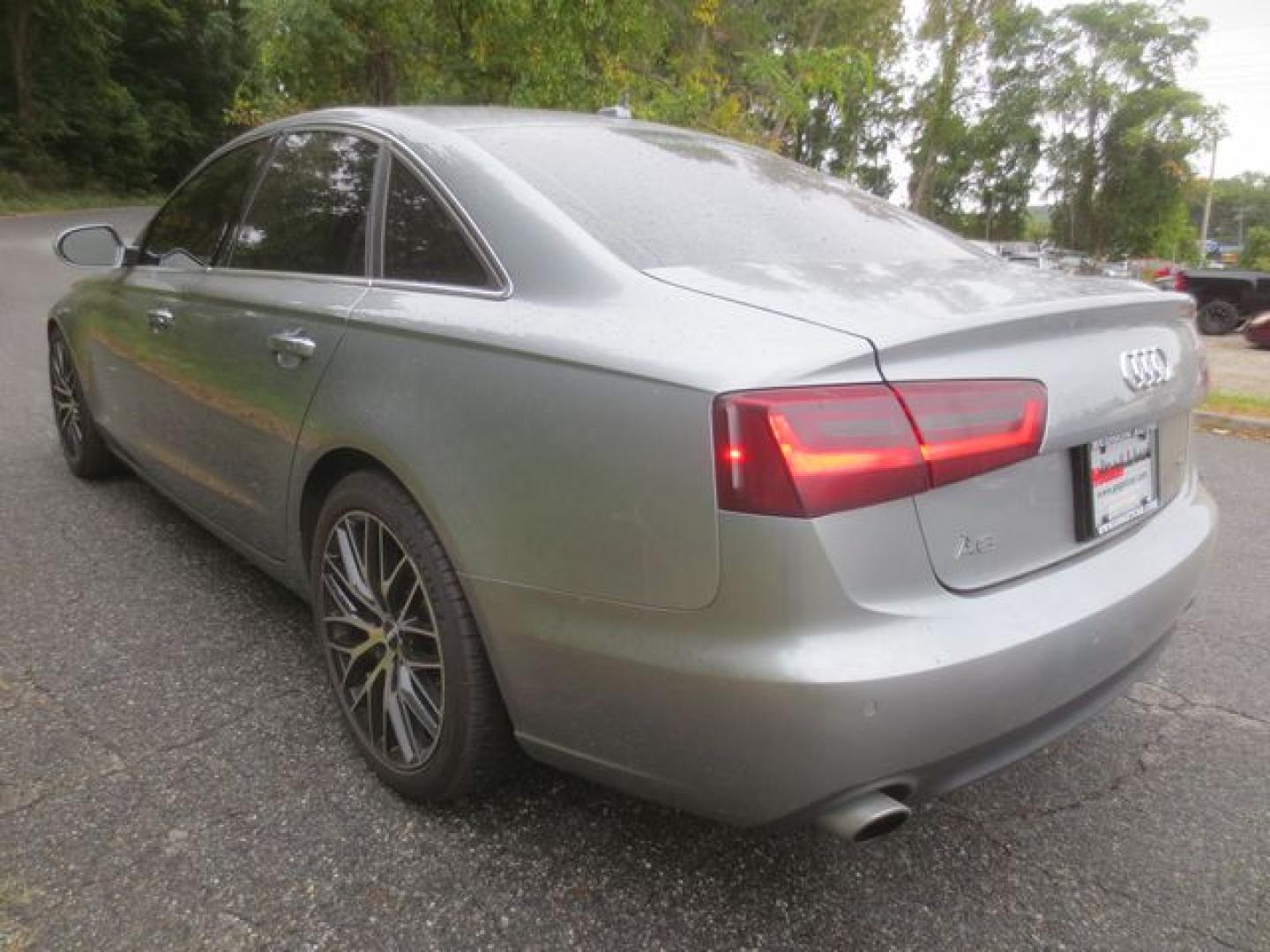 2015 Gray /Black Audi A6 2.0T Premium Plus (WAUGFAFC6FN) with an 2.0L L4 DOHC 16V engine, Automatic transmission, located at 270 US Route 6, Mahopac, NY, 10541, (845) 621-0895, 41.349022, -73.755280 - Photo#4