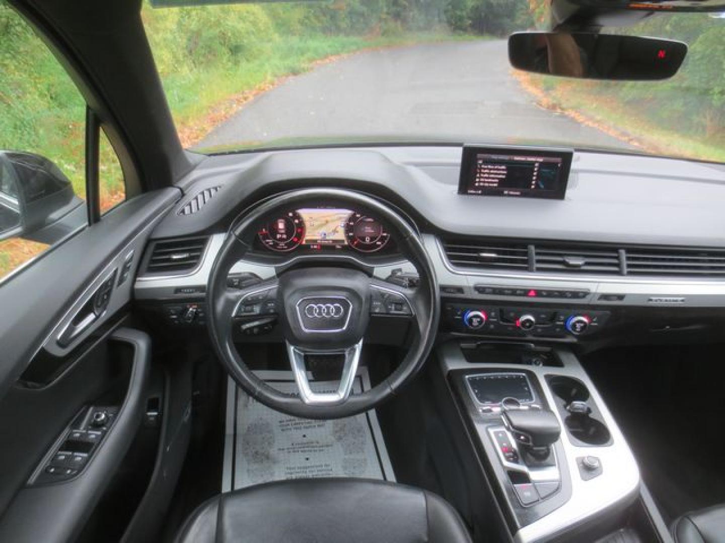 2019 Black /Black Audi Q7 2.0 Premium Plus (WA1LHAF71KD) with an 2.0L L4 DOHC 16V TURBO engine, Automatic 8 Speed transmission, located at 270 US Route 6, Mahopac, NY, 10541, (845) 621-0895, 41.349022, -73.755280 - Photo#9