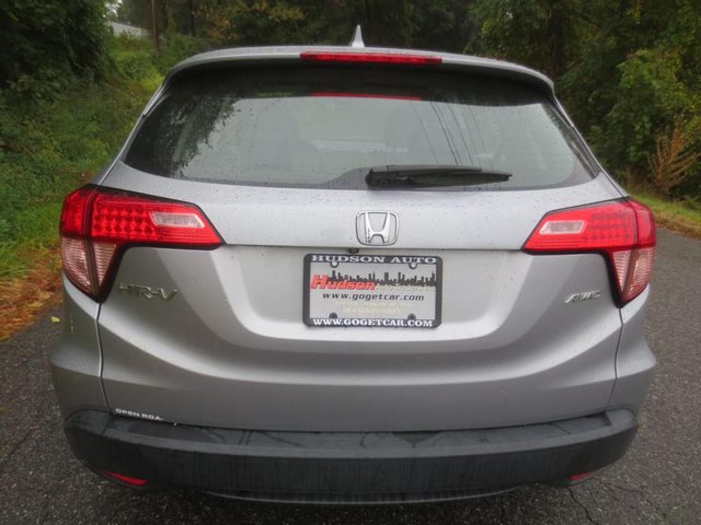 2018 Gray /Gray Honda HR-V LX (3CZRU6H31JG) with an 1.8L L4 DOHC 16V engine, Automatic transmission, located at 270 US Route 6, Mahopac, NY, 10541, (845) 621-0895, 41.349022, -73.755280 - Photo#5