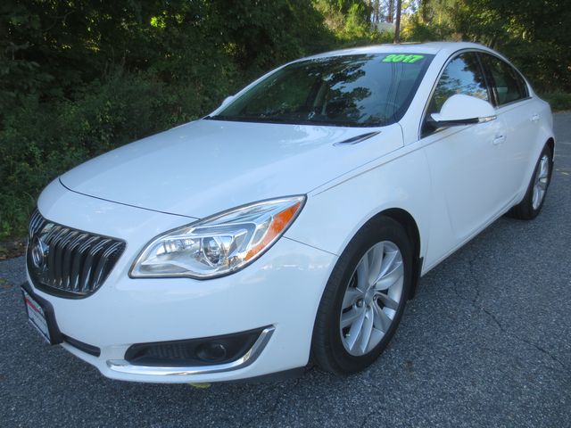 photo of 2017 Buick Regal Premium II