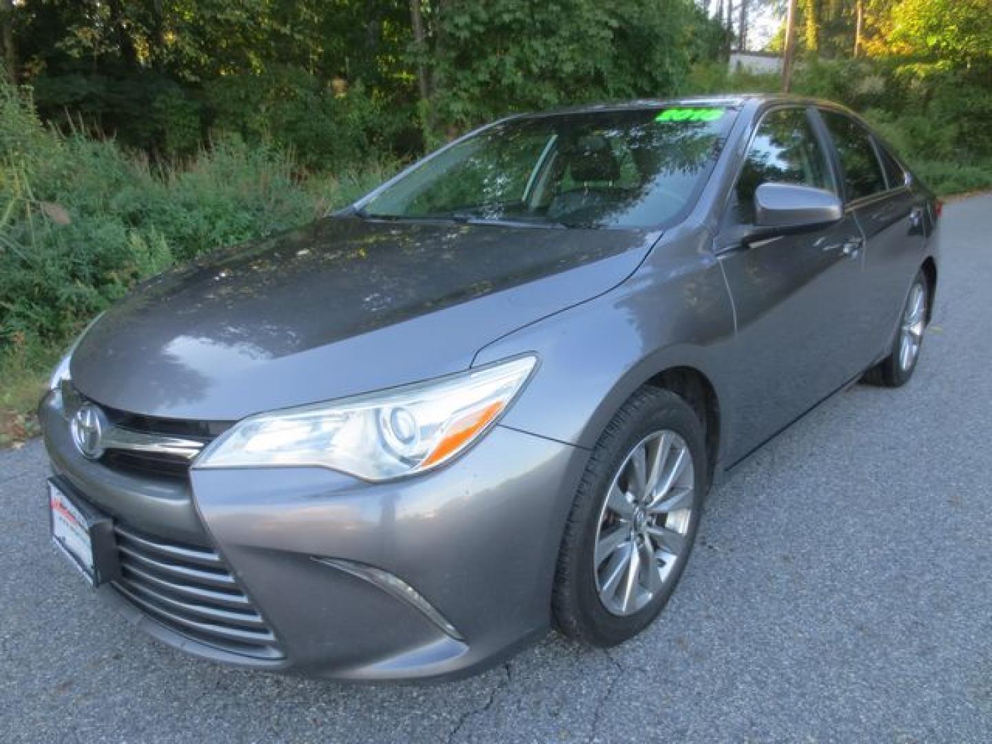 2016 Toyota Camry XLE (4T1BF1FKXGU) with an 2.5L L4 DOHC 16V engine, 6-Speed Automatic transmission, located at 270 US Route 6, Mahopac, NY, 10541, (845) 621-0895, 41.349022, -73.755280 - Photo#0