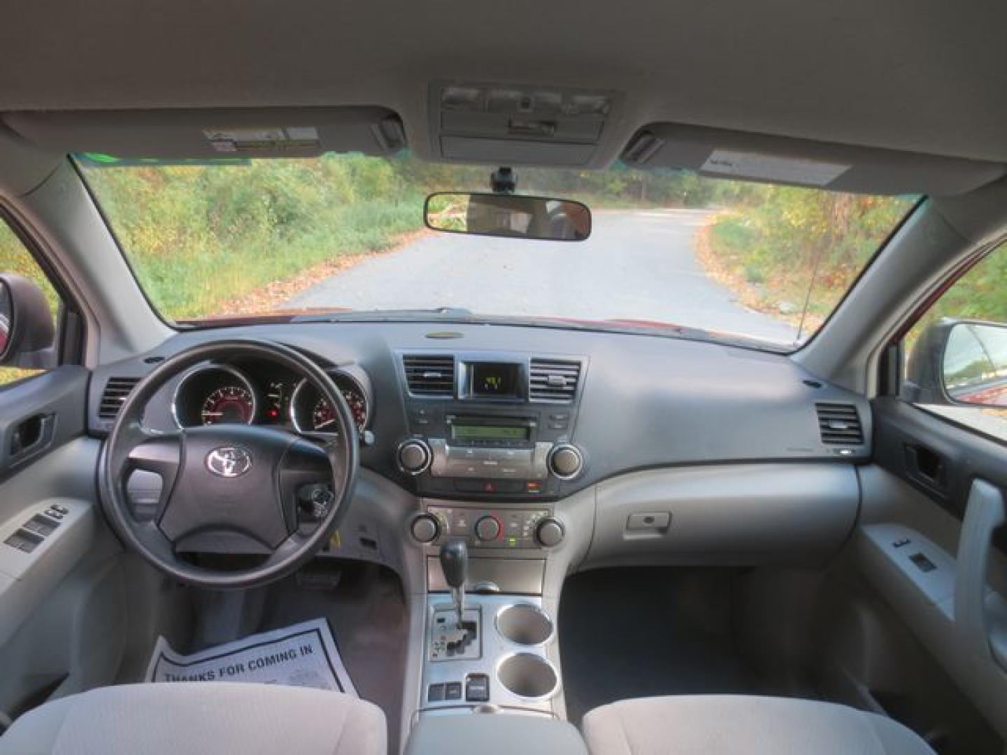 2008 Red /Gray Toyota Highlander Base (JTEDS41AX82) with an 3.5L V6 DOHC 24V engine, 5-Speed Automatic Overdrive transmission, located at 270 US Route 6, Mahopac, NY, 10541, (845) 621-0895, 41.349022, -73.755280 - Photo#7