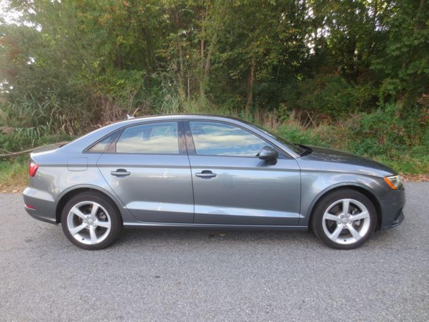 2015 Gray /Black Audi A3 1.8T Premium FWD S tronic (WAUACGFF9F1) with an 1.8L L4 DOHC 16V engine, 6-Speed Automatic transmission, located at 270 US Route 6, Mahopac, NY, 10541, (845) 621-0895, 41.349022, -73.755280 - Photo#9