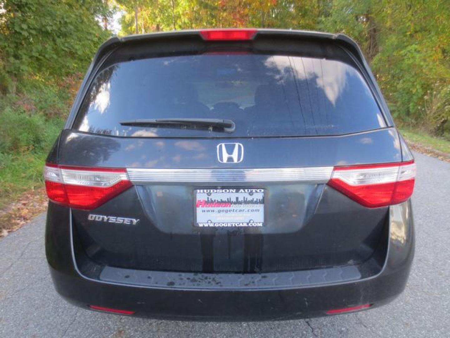 2012 Black /Gray Honda Odyssey EX-L (5FNRL5H64CB) with an 3.5L V6 SOHC 24V engine, 5-Speed Automatic transmission, located at 270 US Route 6, Mahopac, NY, 10541, (845) 621-0895, 41.349022, -73.755280 - Photo#5