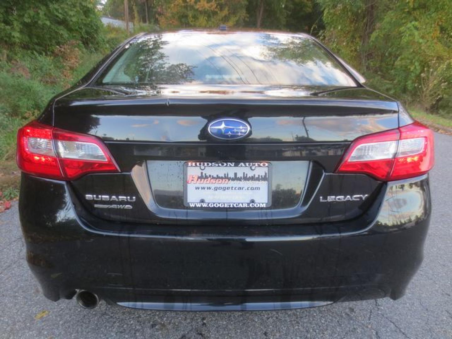 2015 Black /Black Subaru Legacy 2.5i Limited (4S3BNAL69F3) with an 2.5L H4 SOHC 16V engine, 6-Speed Automatic transmission, located at 270 US Route 6, Mahopac, NY, 10541, (845) 621-0895, 41.349022, -73.755280 - Photo#5