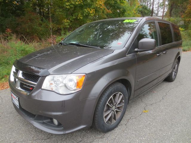 photo of 2017 Dodge Grand Caravan SXT