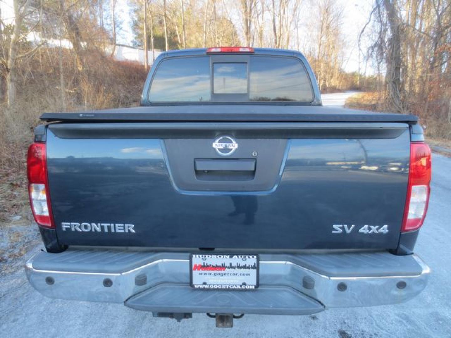 2016 Blue /Gray Nissan Frontier Crew Cab SE (1N6AD0EV9GN) with an 4.0L V6 DOHC 24V engine, 5A transmission, located at 270 US Route 6, Mahopac, NY, 10541, (845) 621-0895, 41.349022, -73.755280 - Photo#5