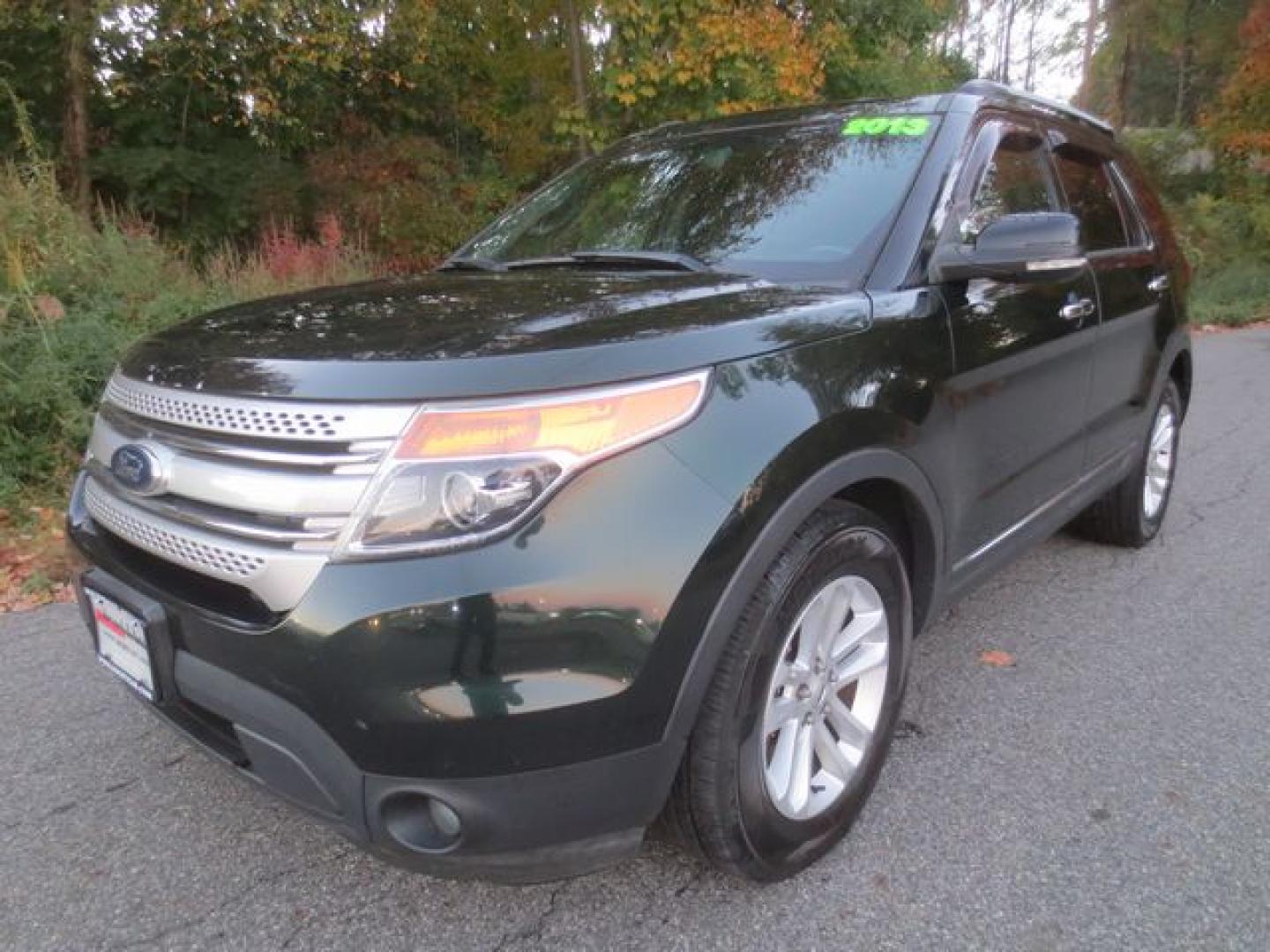 2013 Green /Black Ford Explorer XLT 4WD (1FM5K8D84DG) with an 3.5L V6 DOHC 24V engine, 6-Speed Automatic transmission, located at 270 US Route 6, Mahopac, NY, 10541, (845) 621-0895, 41.349022, -73.755280 - Photo#0