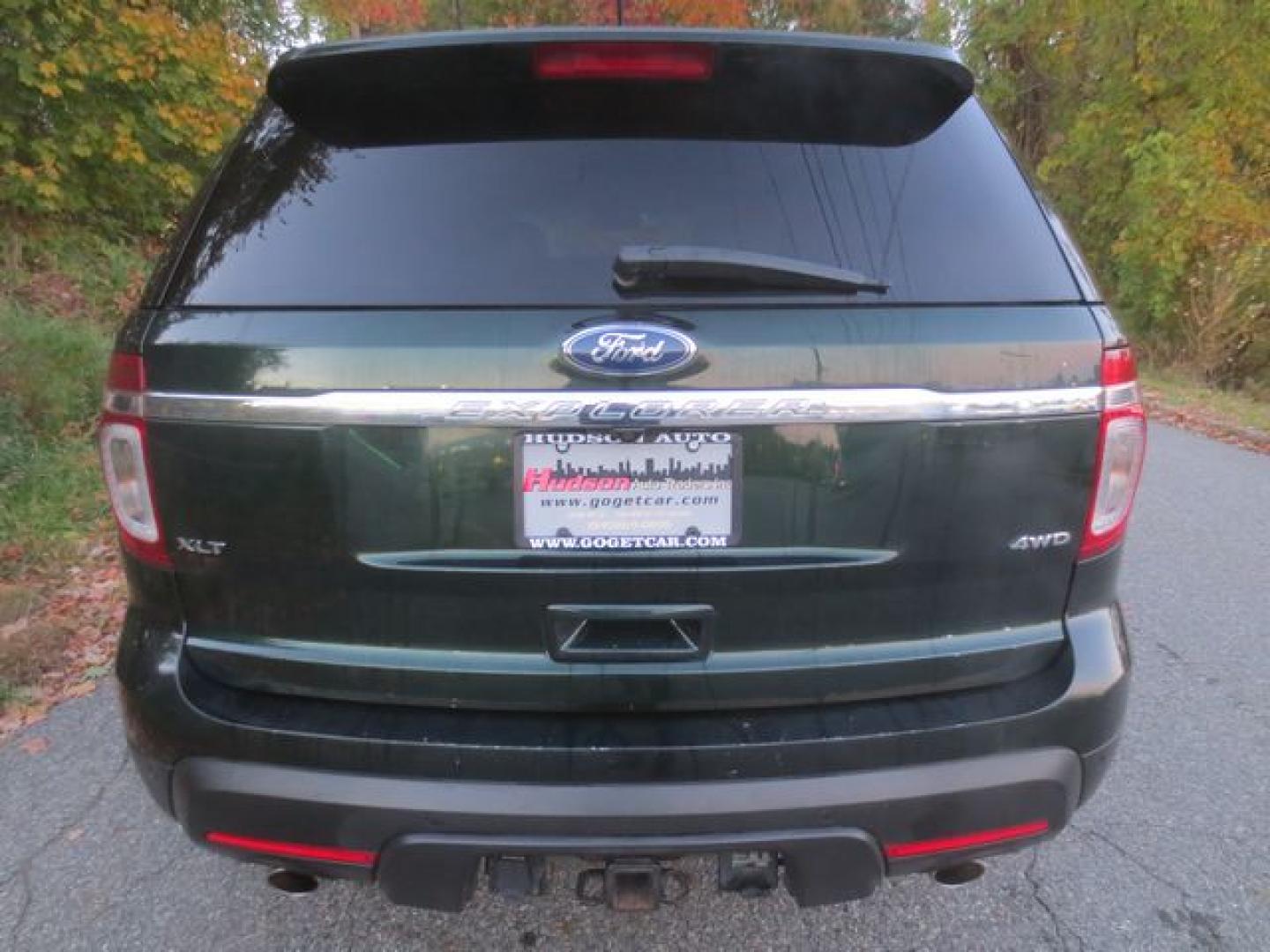 2013 Green /Black Ford Explorer XLT 4WD (1FM5K8D84DG) with an 3.5L V6 DOHC 24V engine, 6-Speed Automatic transmission, located at 270 US Route 6, Mahopac, NY, 10541, (845) 621-0895, 41.349022, -73.755280 - Photo#5