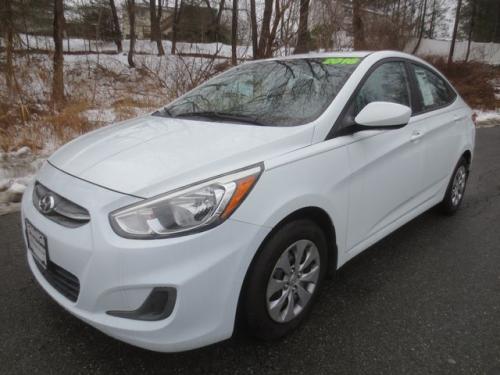 2016 Hyundai Accent SE 