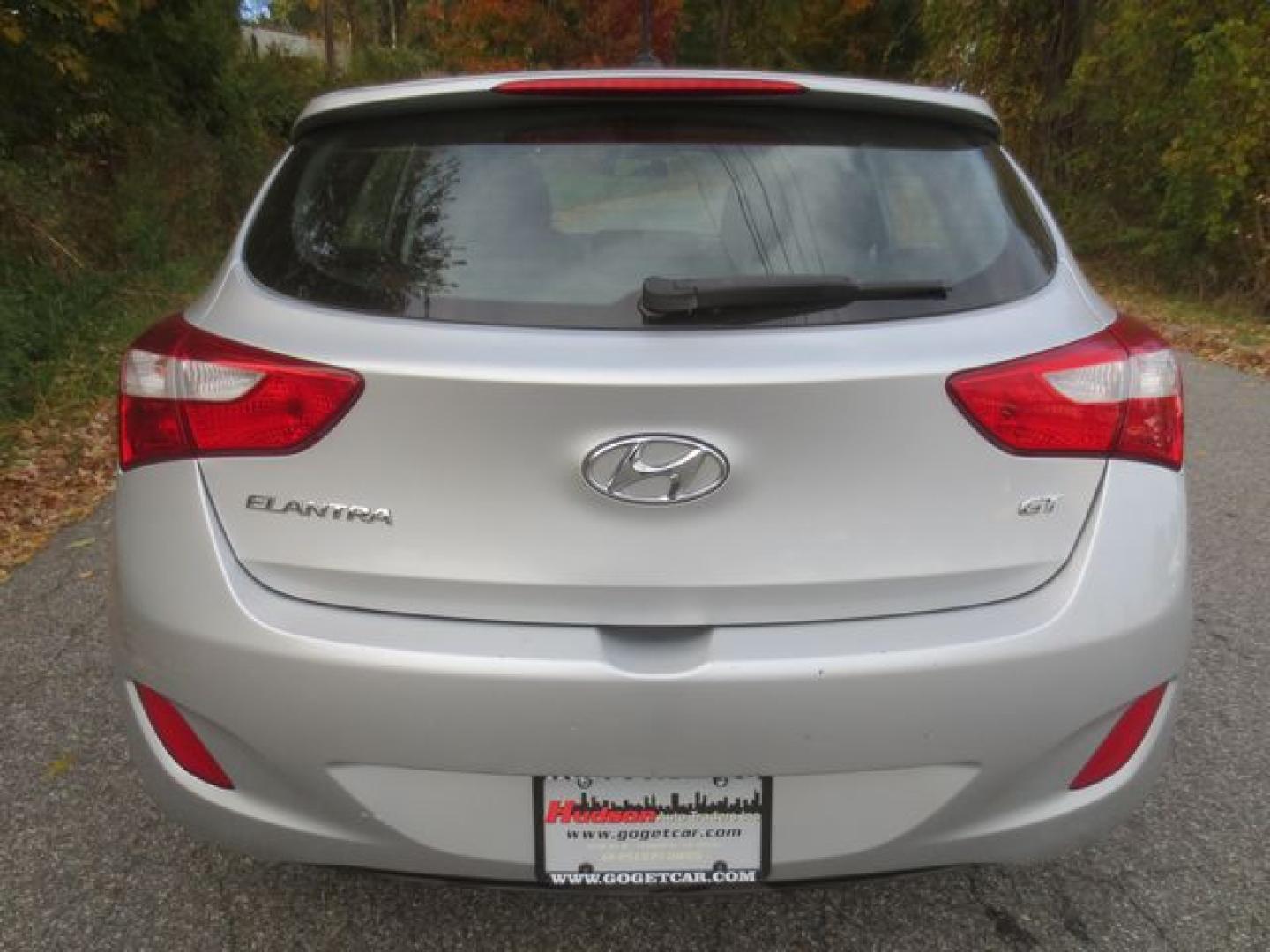 2014 Hyundai Elantra GT GT (KMHD35LH6EU) with an 2.0L L4 16V DOHC engine, 6-Speed Automatic transmission, located at 270 US Route 6, Mahopac, NY, 10541, (845) 621-0895, 41.349022, -73.755280 - Photo#5