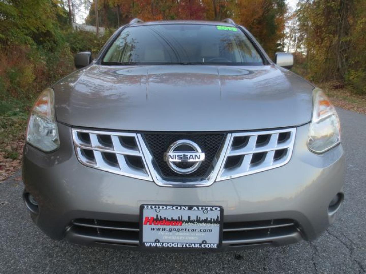 2012 Gray /Gray Nissan Rogue SL (JN8AS5MVXCW) with an 2.5L L4 DOHC 16V engine, Automatic transmission, located at 270 US Route 6, Mahopac, NY, 10541, (845) 621-0895, 41.349022, -73.755280 - Photo#2