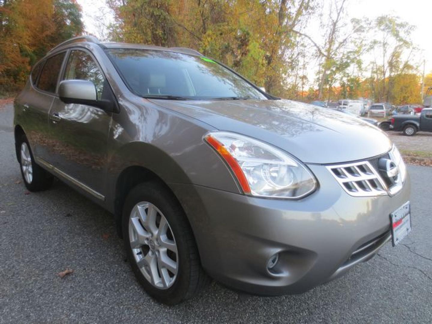 2012 Gray /Gray Nissan Rogue SL (JN8AS5MVXCW) with an 2.5L L4 DOHC 16V engine, Automatic transmission, located at 270 US Route 6, Mahopac, NY, 10541, (845) 621-0895, 41.349022, -73.755280 - Photo#1