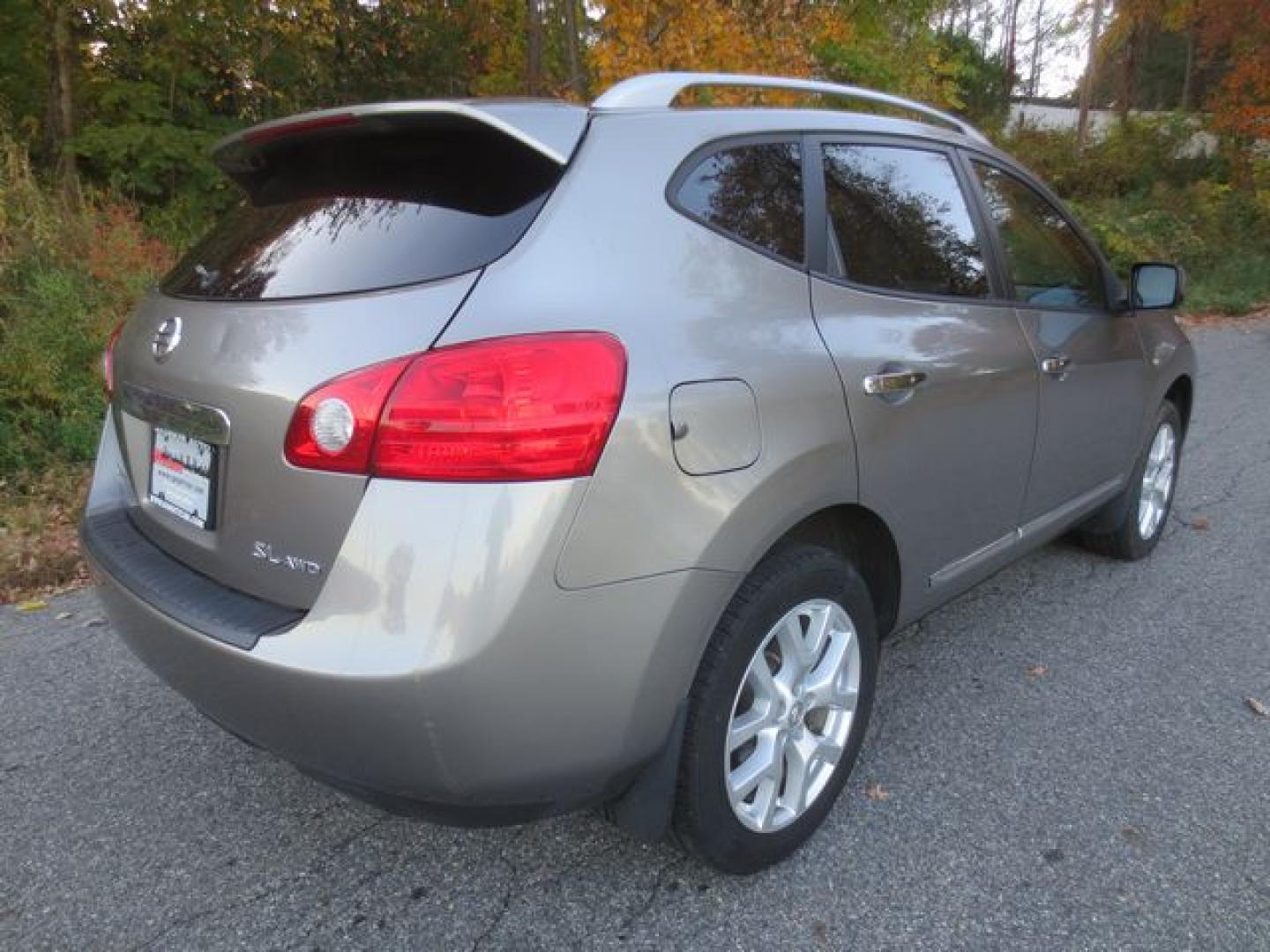 2012 Gray /Gray Nissan Rogue SL (JN8AS5MVXCW) with an 2.5L L4 DOHC 16V engine, Automatic transmission, located at 270 US Route 6, Mahopac, NY, 10541, (845) 621-0895, 41.349022, -73.755280 - Photo#3