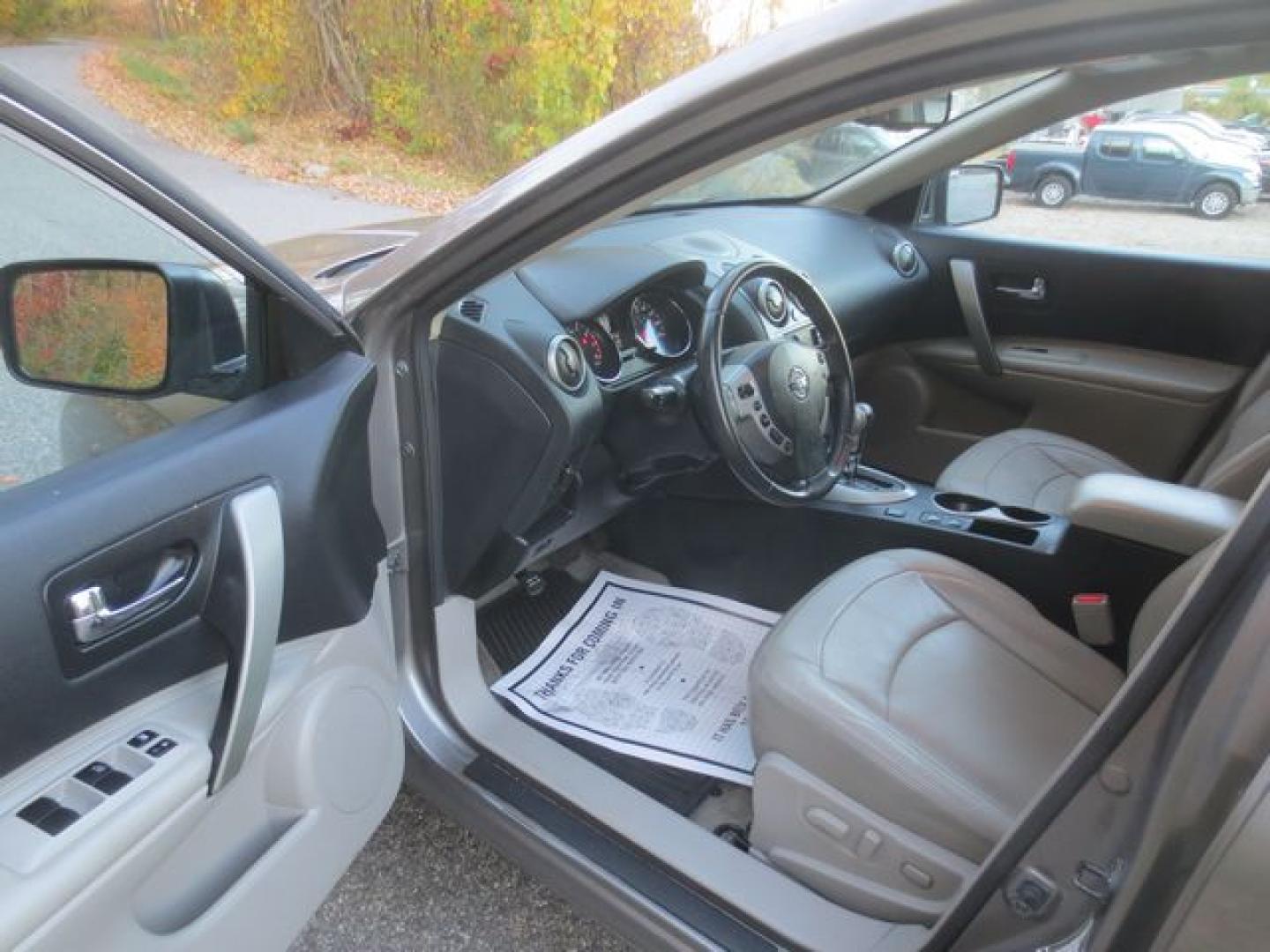 2012 Gray /Gray Nissan Rogue SL (JN8AS5MVXCW) with an 2.5L L4 DOHC 16V engine, Automatic transmission, located at 270 US Route 6, Mahopac, NY, 10541, (845) 621-0895, 41.349022, -73.755280 - Photo#6