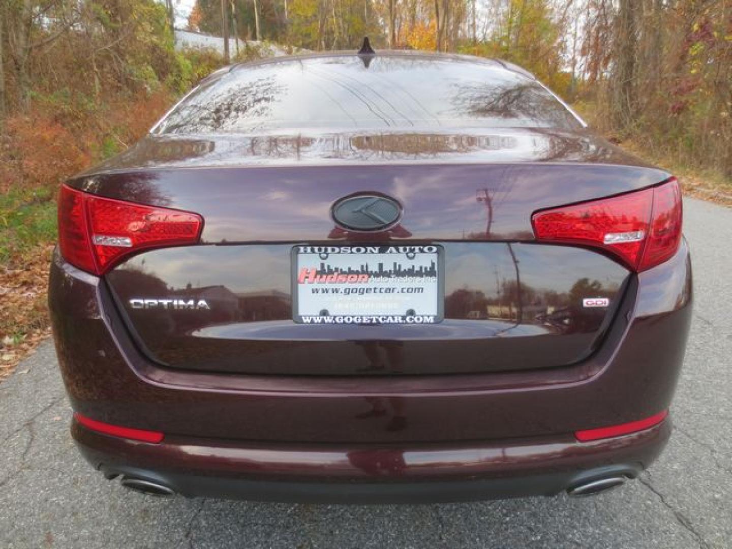 2013 Red /Beige Kia Optima LX (5XXGM4A74DG) with an 2.4L L4 DOHC 16V engine, Automatic transmission, located at 270 US Route 6, Mahopac, NY, 10541, (845) 621-0895, 41.349022, -73.755280 - Photo#5