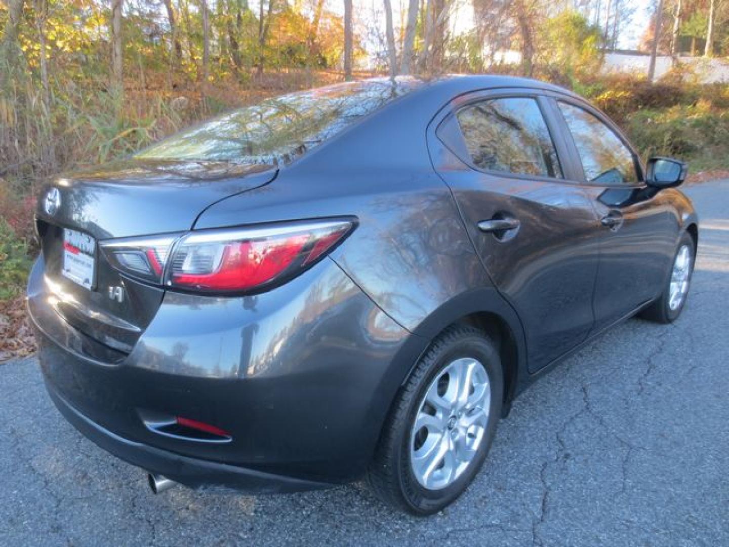 2018 Gray /Black Toyota Yaris iA 6A (3MYDLBYV5JY) with an 1.5L L4 DOHC 16V engine, Automatic transmission, located at 270 US Route 6, Mahopac, NY, 10541, (845) 621-0895, 41.349022, -73.755280 - Photo#3