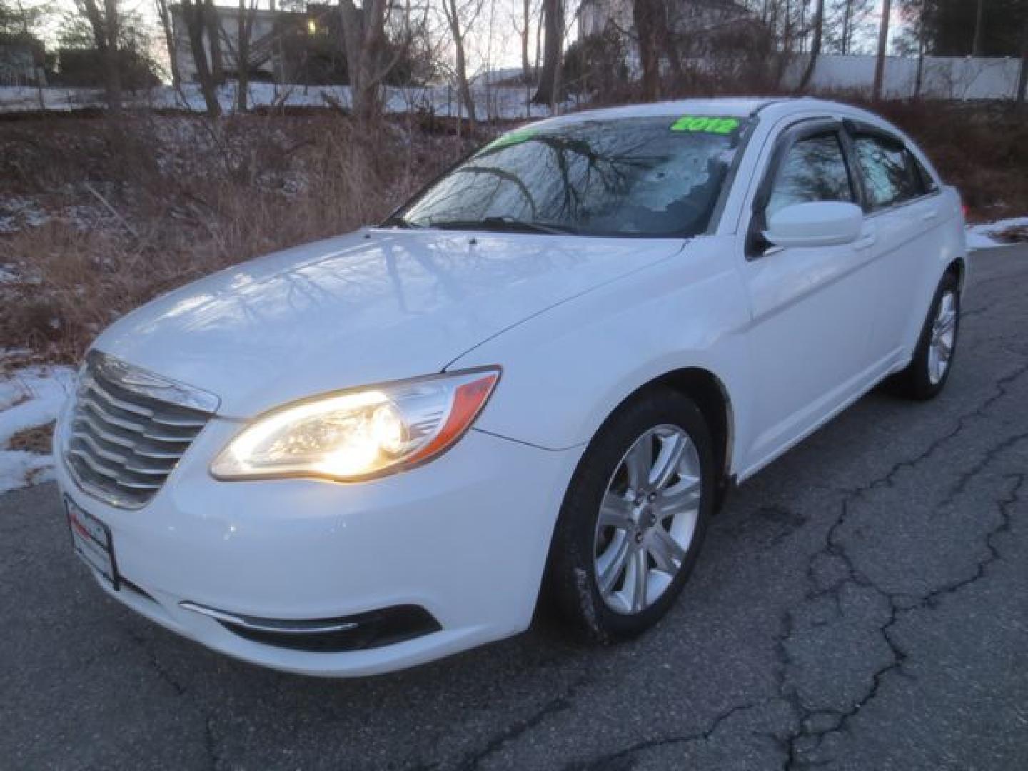 2012 White /Black Chrysler 200 Touring (1C3CCBBB6CN) with an 2.4L L4 DOHC 16V engine, 6-Speed Automatic transmission, located at 270 US Route 6, Mahopac, NY, 10541, (845) 621-0895, 41.349022, -73.755280 - Photo#0