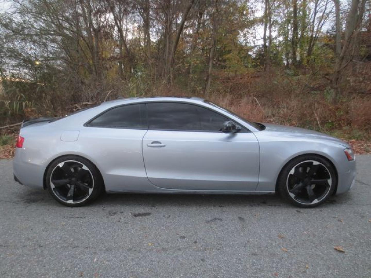 2015 Gray /Black Audi A5 Premium Plus quattro S-LINE (WAUMFAFR5FA) with an 2.0L L4 DOHC 16V TURBO engine, 8-Speed Automatic transmission, located at 270 US Route 6, Mahopac, NY, 10541, (845) 621-0895, 41.349022, -73.755280 - Photo#10