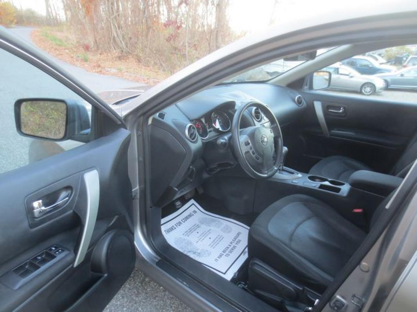 2012 Gray /Black Nissan Rogue S (JN8AS5MV1CW) with an 2.5L L4 DOHC 16V engine, Automatic transmission, located at 270 US Route 6, Mahopac, NY, 10541, (845) 621-0895, 41.349022, -73.755280 - Photo#6