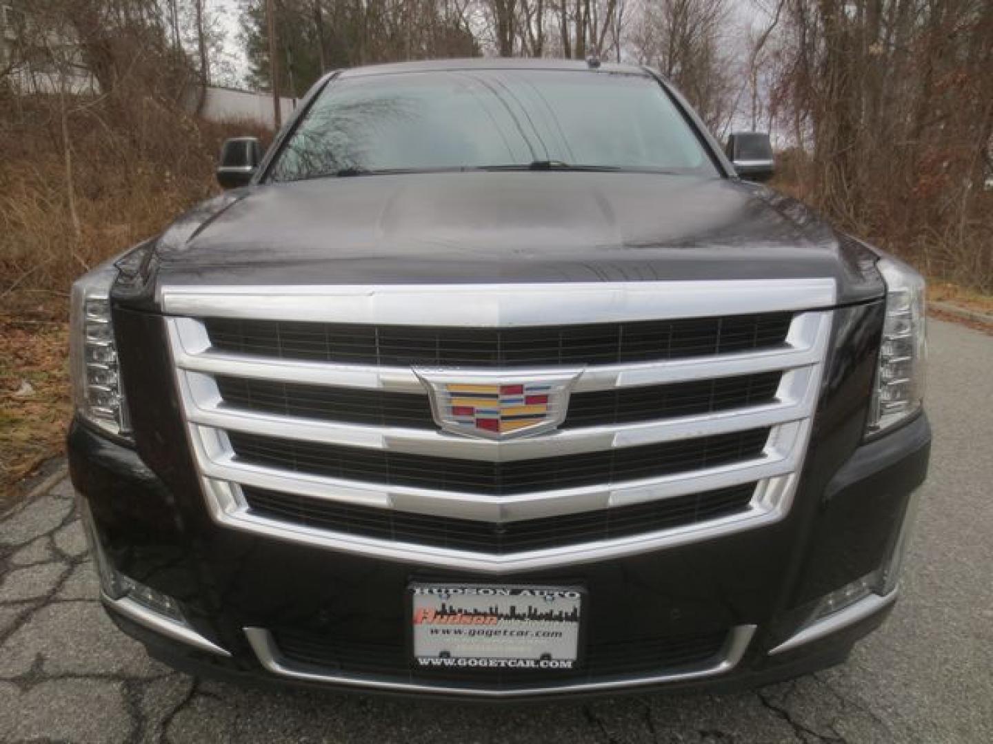 2015 Black /Black Cadillac Escalade Luxury 4WD (1GYS4MKJ7FR) with an 6.2L V8 OHV 16V FFV engine, 8-Speed Automatic transmission, located at 270 US Route 6, Mahopac, NY, 10541, (845) 621-0895, 41.349022, -73.755280 - Photo#2