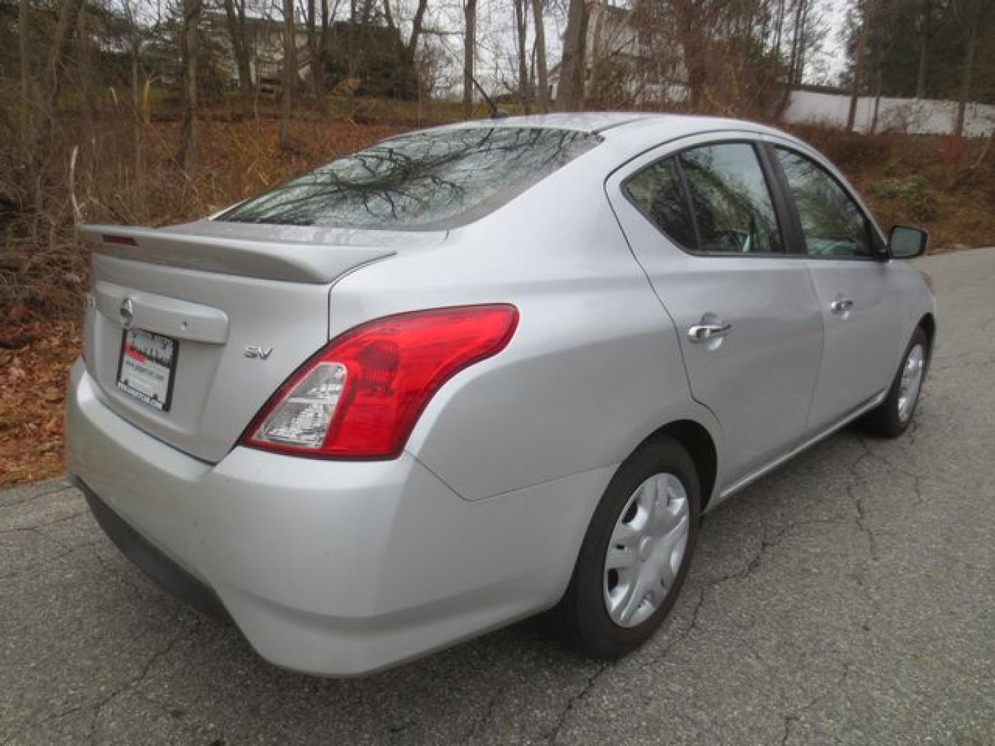 2018 Silver /Black Nissan Versa 1.6 SL Sedan (3N1CN7AP6JL) with an 1.6L L4 DOHC 16V engine, Automatic transmission, located at 270 US Route 6, Mahopac, NY, 10541, (845) 621-0895, 41.349022, -73.755280 - Photo#3