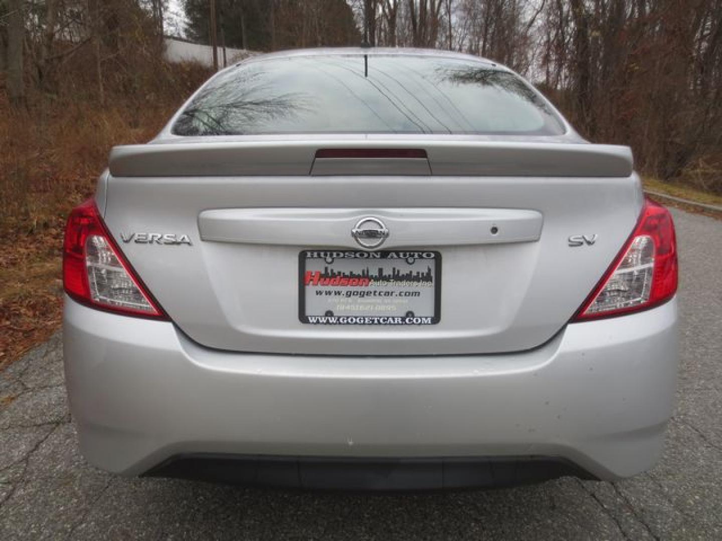 2018 Silver /Black Nissan Versa 1.6 SL Sedan (3N1CN7AP6JL) with an 1.6L L4 DOHC 16V engine, Automatic transmission, located at 270 US Route 6, Mahopac, NY, 10541, (845) 621-0895, 41.349022, -73.755280 - Photo#5