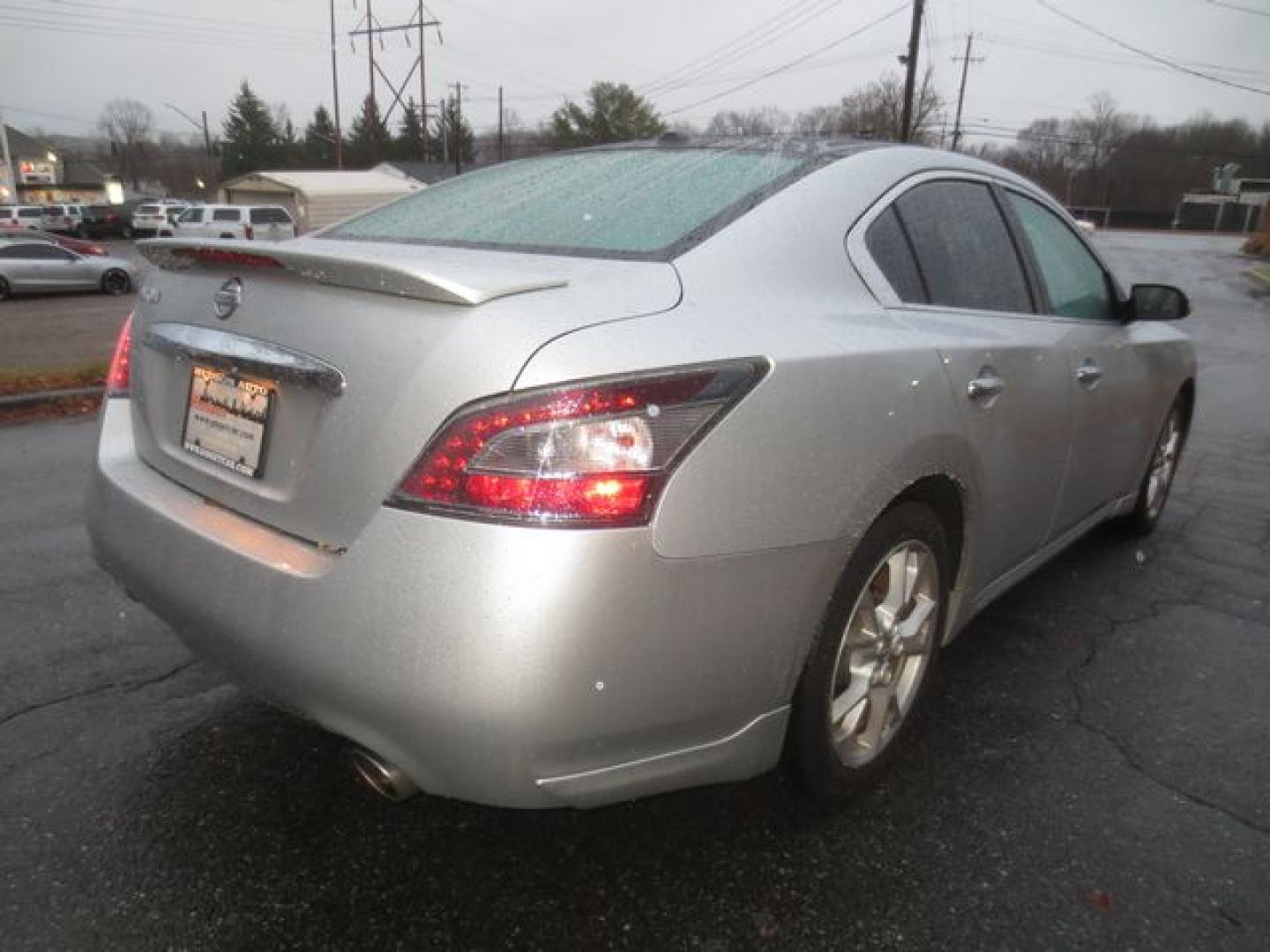 2014 Silver /Black Nissan Maxima SV PREMIUM (1N4AA5AP8EC) with an 3.5L V6 DOHC 24V engine, Automatic transmission, located at 270 US Route 6, Mahopac, NY, 10541, (845) 621-0895, 41.349022, -73.755280 - Photo#1