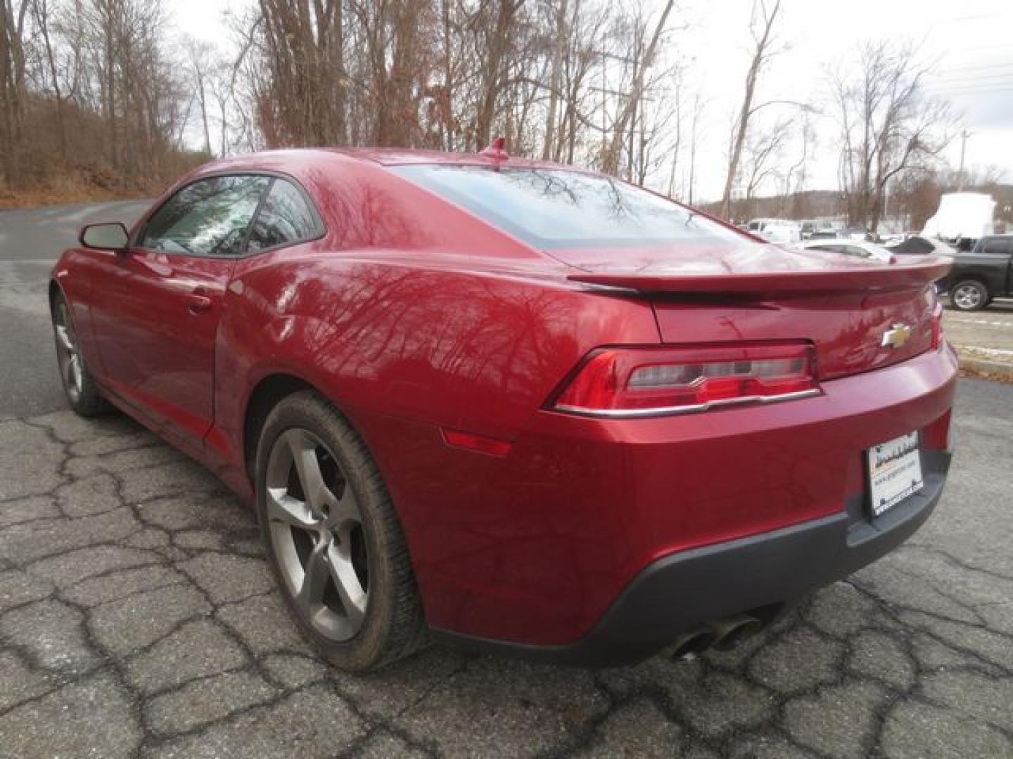 2014 Red /black Chevrolet Camaro Coupe 1LT (2G1FF1E33E9) with an 3.6L V6 DOHC 24V FFV engine, 6-Speed Manual transmission, located at 270 US Route 6, Mahopac, NY, 10541, (845) 621-0895, 41.349022, -73.755280 - Photo#4