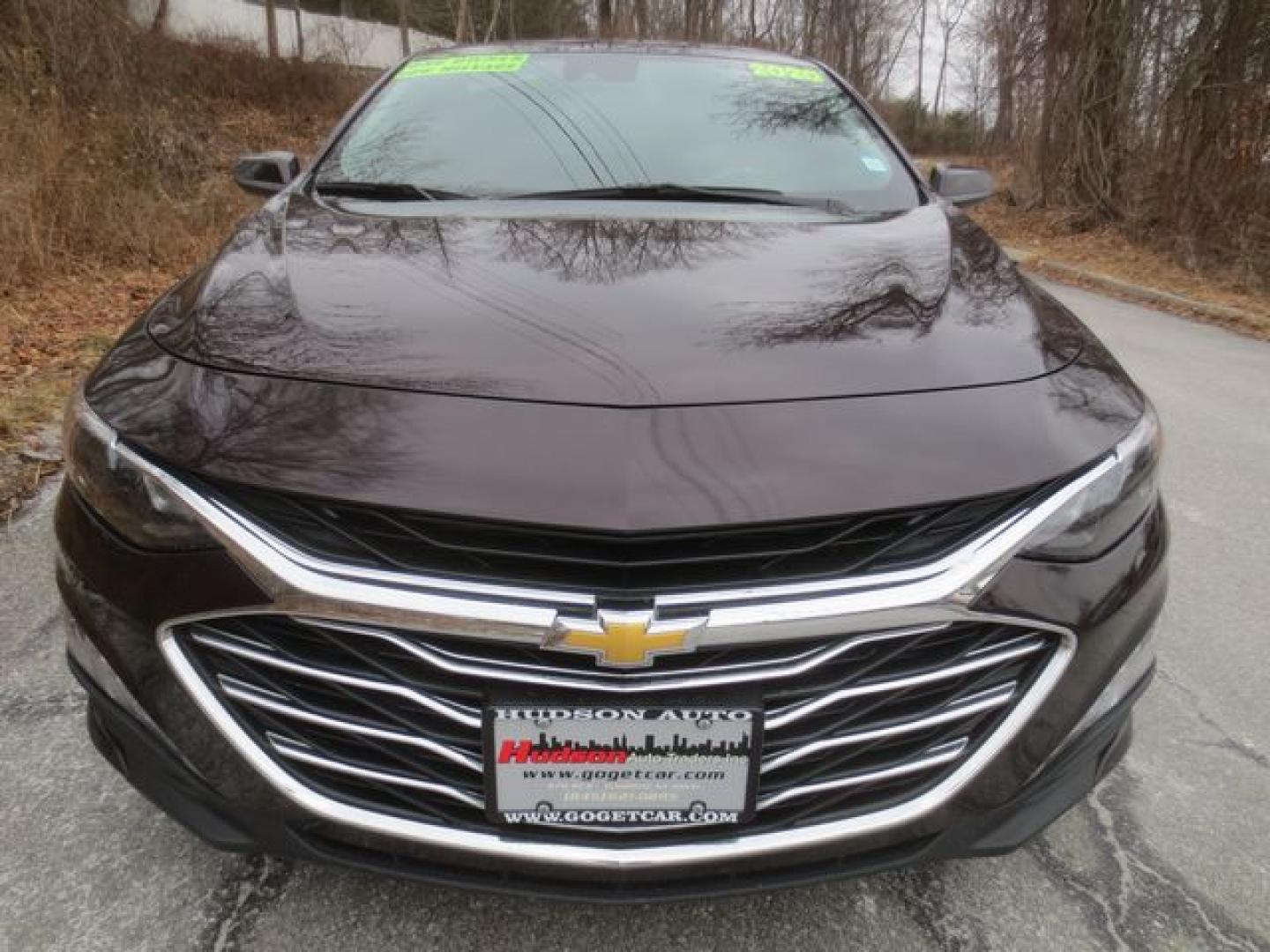 2020 Burgandy /Black Chevrolet Malibu LT (1G1ZD5ST0LF) with an 1.5L L4 DOHC 16V engine, 6A transmission, located at 270 US Route 6, Mahopac, NY, 10541, (845) 621-0895, 41.349022, -73.755280 - Photo#2