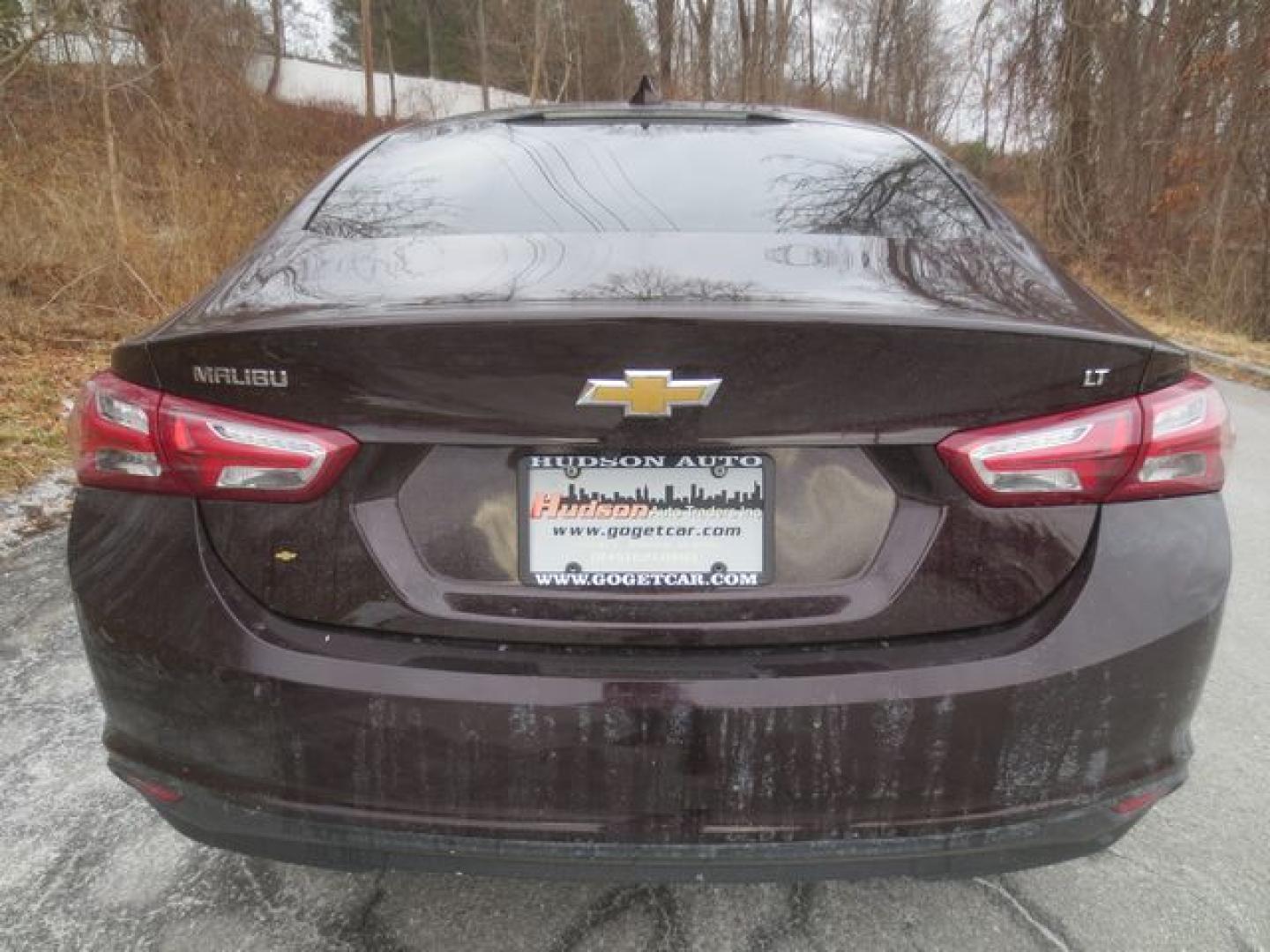 2020 Burgandy /Black Chevrolet Malibu LT (1G1ZD5ST0LF) with an 1.5L L4 DOHC 16V engine, 6A transmission, located at 270 US Route 6, Mahopac, NY, 10541, (845) 621-0895, 41.349022, -73.755280 - Photo#5