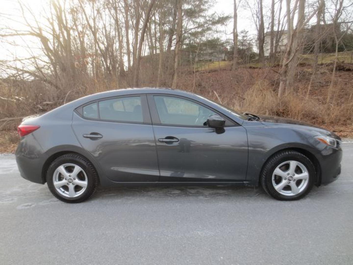 2014 Gray /Black Mazda MAZDA3 i Sport (3MZBM1U78EM) with an 2.0L L4 DOHC 16V engine, 6-Speed Manual transmission, located at 270 US Route 6, Mahopac, NY, 10541, (845) 621-0895, 41.349022, -73.755280 - Photo#9